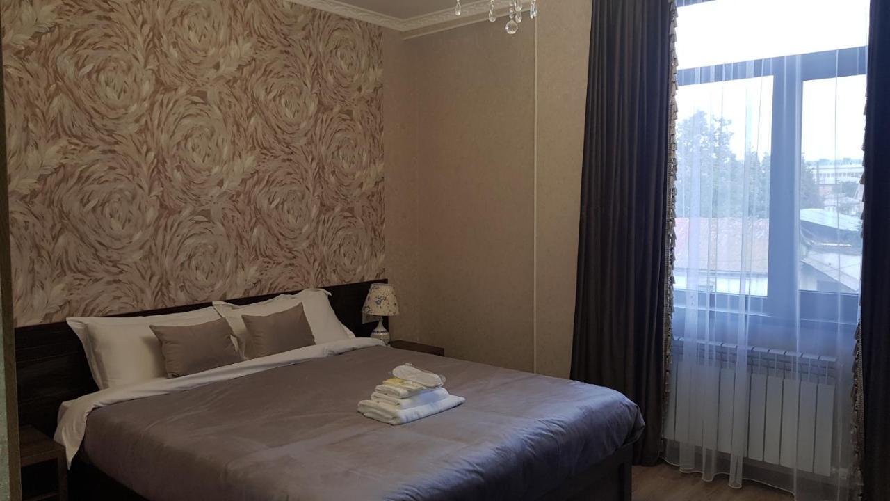 Nomad Hotel Bishkek Halal Eksteriør bilde