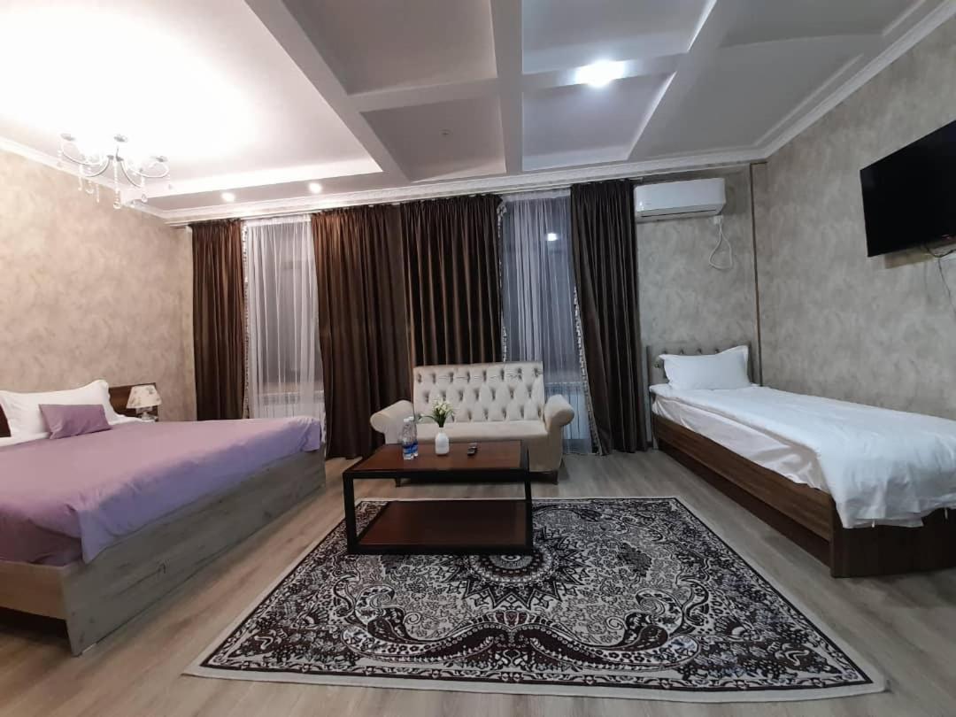 Nomad Hotel Bishkek Halal Eksteriør bilde